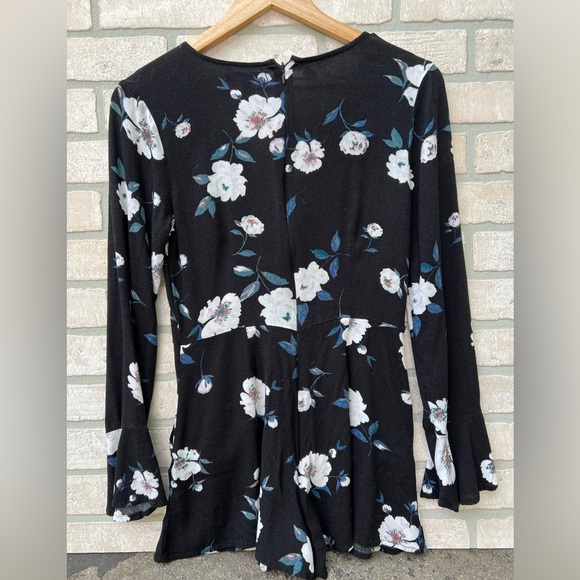 Romper & Bodysuit Bundle - Picture 9 of 10